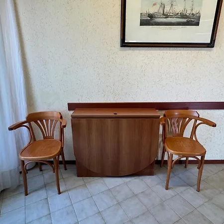 Carlo's G106 Garden Lido Apartment Sanremo